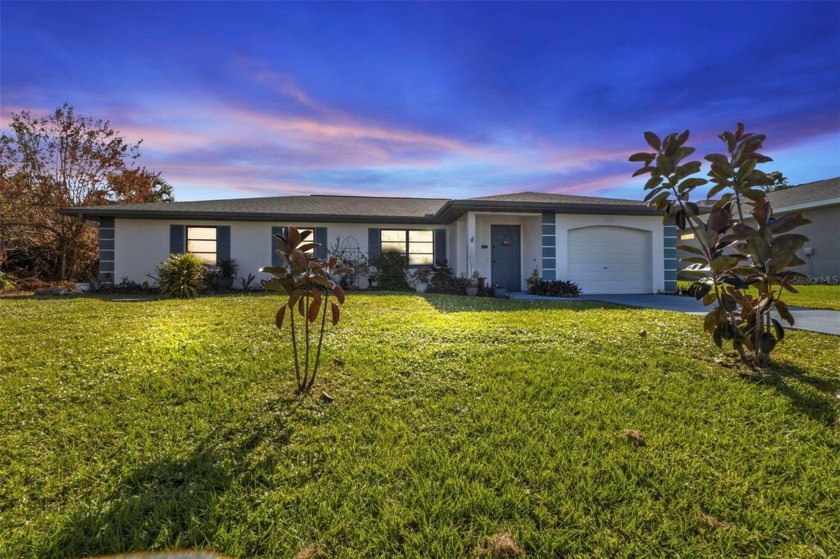 Beautiful 3-bedroom 2 bath home with a one car garage. NO damage - Beach Home for sale in Port Charlotte, Florida on Beachhouse.com