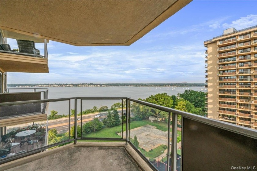 Experience the epitome of luxury living at the pet-friendly - Beach Home for sale in Bayside, New York on Beachhouse.com