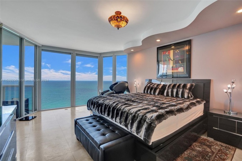 GREAT OPPORTUNITY TO SCORE ON THE BEST LAYOUT AT PINNACLE - Beach Condo for sale in Sunny Isles Beach, Florida on Beachhouse.com