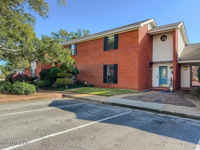 This well-maintained townhome is just a block from the white - Beach Townhome/Townhouse for sale in Gulfport, Mississippi on Beachhouse.com