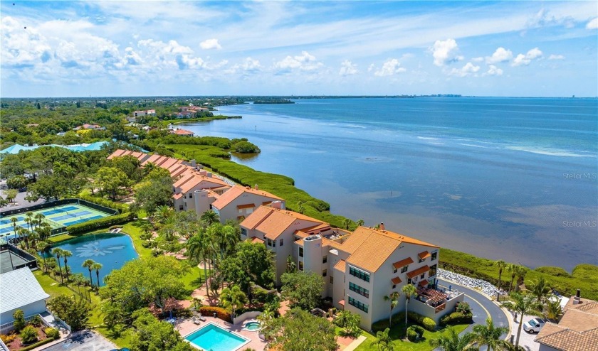 Astounding views, a penchant for luxury, and a desire for an - Beach Condo for sale in Bradenton, Florida on Beachhouse.com