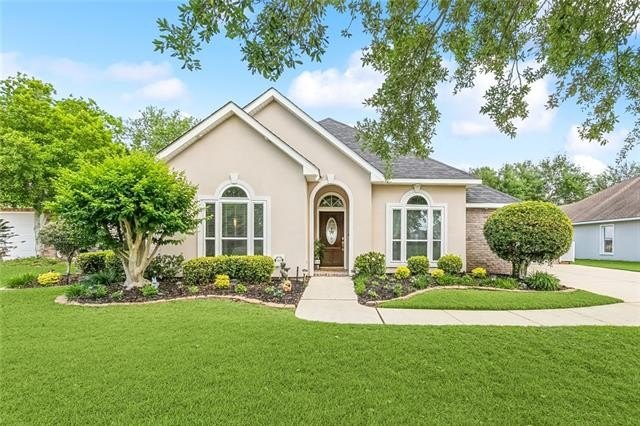 Welcome to the gated community of Clipper Estates in Slidell, LA - Beach Home for sale in Slidell, Louisiana on Beachhouse.com