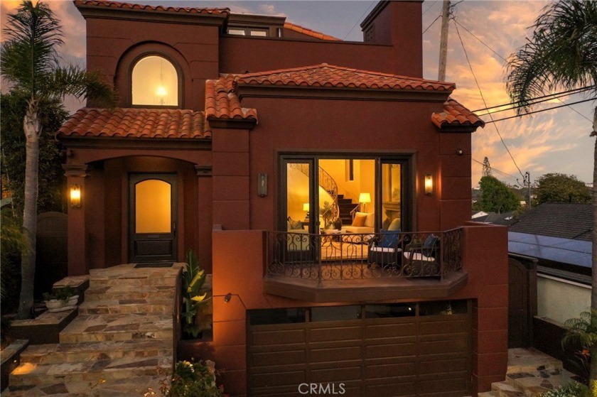 Welcome to the *Avenues* in Redondo Beach. This 5-bedroom home - Beach Home for sale in Redondo Beach, California on Beachhouse.com