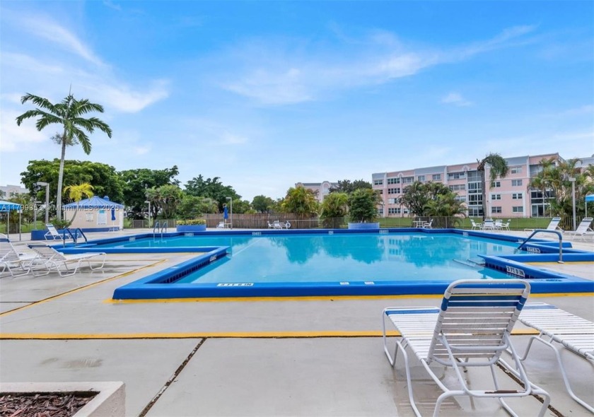 Welcome to your ideal 55+ retreat with spaciou  1200 sq ft. This - Beach Condo for sale in Sunrise, Florida on Beachhouse.com