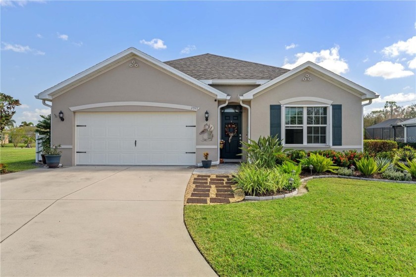 LAKEVIEW HOME IN WATERFORD ESTATES - Lovely *FOUR* bed/TWO bath - Beach Home for sale in Punta Gorda, Florida on Beachhouse.com