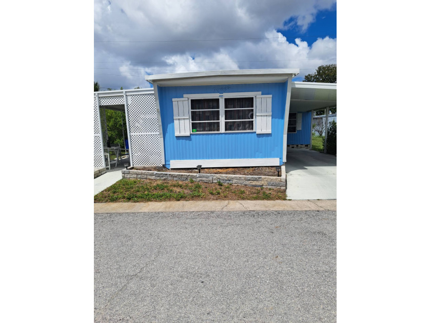 This freshly painted, 2 bedroom, 1.5 bath is going to make a - Beach Home for sale in Clearwater, Florida on Beachhouse.com