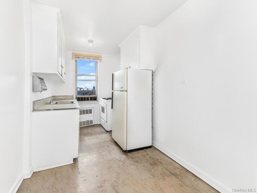 Unlock the potential of this spacious 2-bedroom co-op in the - Beach Home for sale in Bronx, New York on Beachhouse.com
