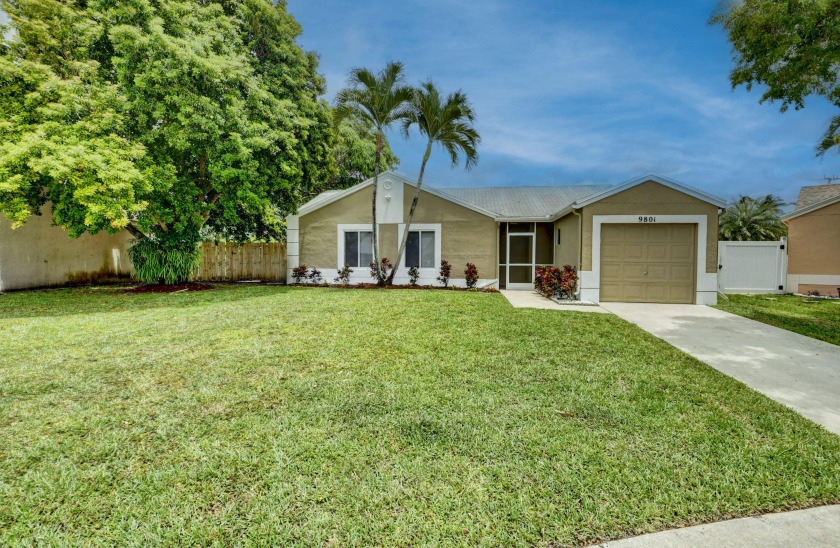 Beautiful newly renovated 3 Bedroom 2 Bath home on culdesac in - Beach Home for sale in Boca Raton, Florida on Beachhouse.com