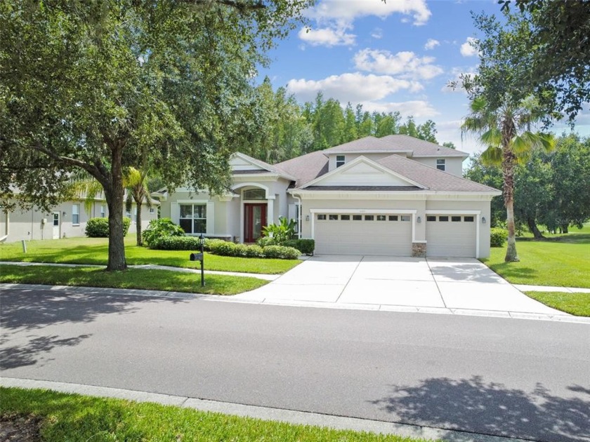 Stunning home with 5 bedrooms, 4 full bathrooms, office and a - Beach Home for sale in Tampa, Florida on Beachhouse.com