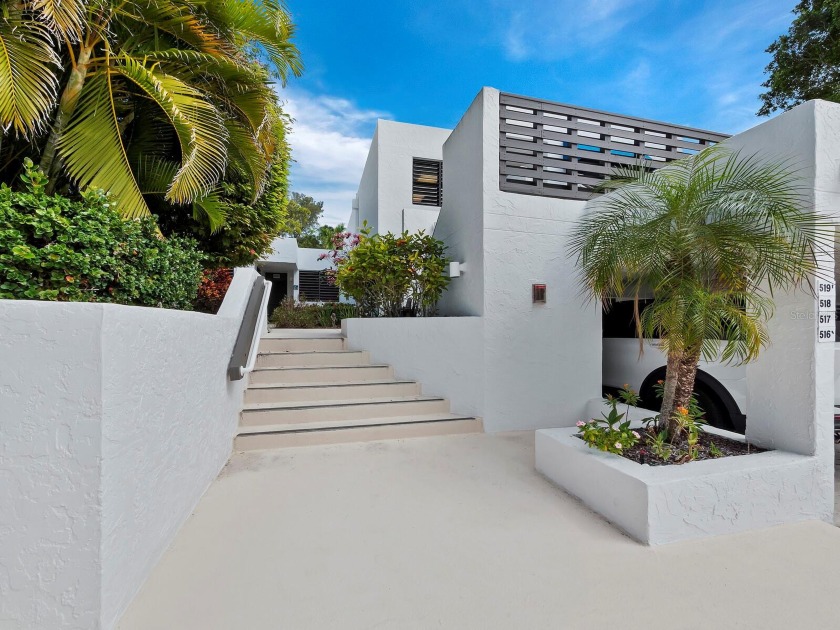 Delight in the joys of a vibrant tropical lifestyle on Longboat - Beach Condo for sale in Longboat Key, Florida on Beachhouse.com
