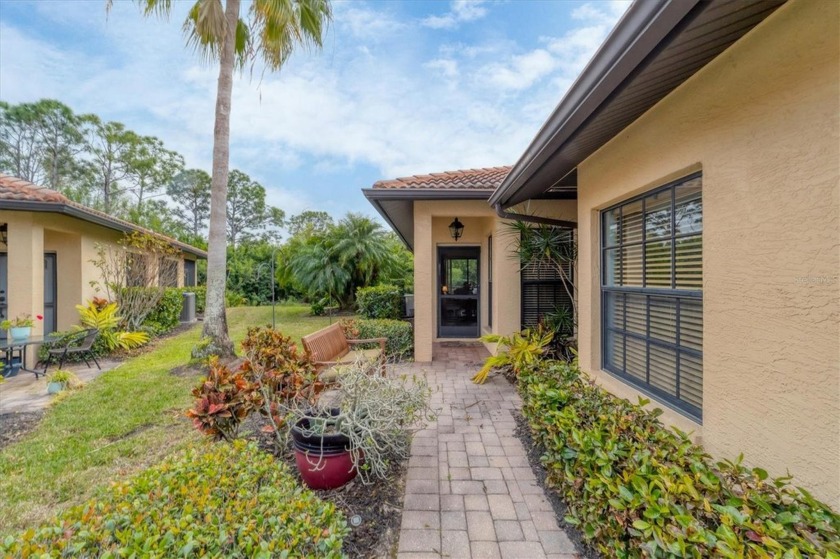 HUGE PRICE IMPROVEMENT! Welcome to your very own slice of - Beach Home for sale in Venice, Florida on Beachhouse.com