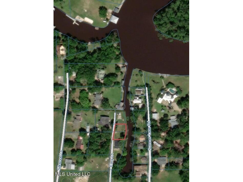 Two parcels being sold together.  Over 100' of road frontage and - Beach Lot for sale in Biloxi, Mississippi on Beachhouse.com