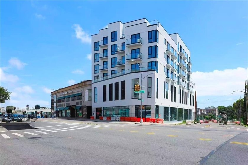 Welcome to this 1Bed/1Bath Brand-New Luxury Mixed-Use Condo - Beach Condo for sale in Queens, New York on Beachhouse.com