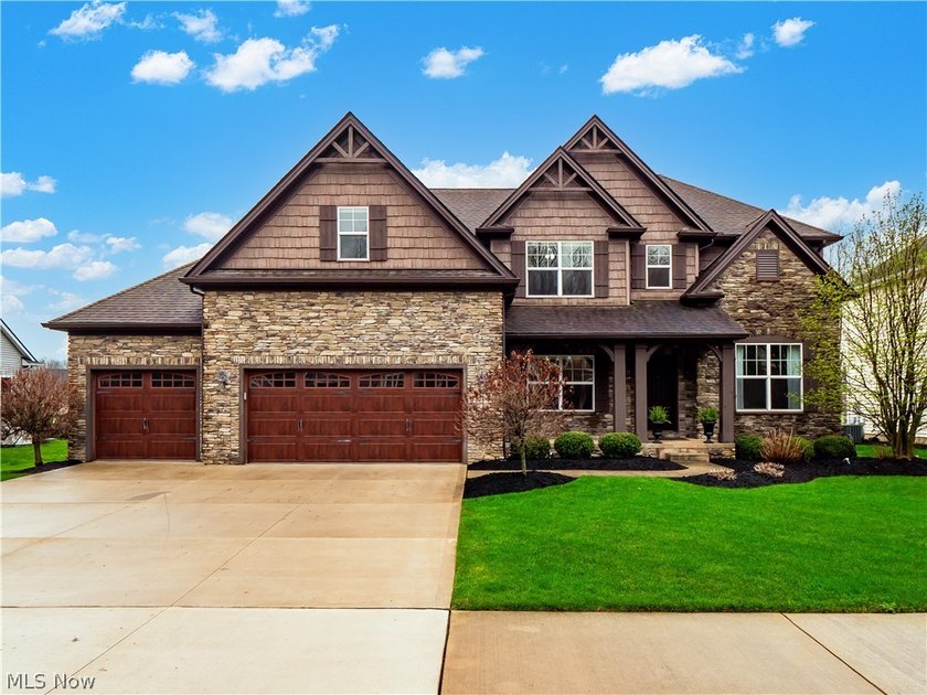 This home offers a rare opportunity to enjoy golf course - Beach Home for sale in Avon, Ohio on Beachhouse.com