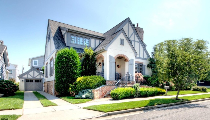 Luxury fully customized executive style home built by Mark - Beach Home for sale in Margate, New Jersey on Beachhouse.com