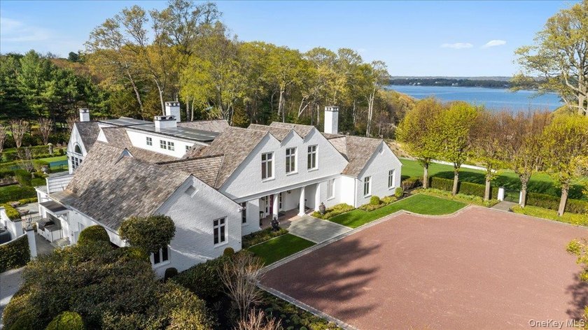 A rare opportunity to acquire a masterpiece of residential - Beach Home for sale in Mill Neck, New York on Beachhouse.com