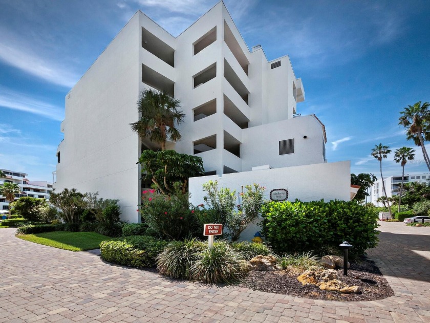 Beachfront living in grand style awaits in the dynamic and - Beach Condo for sale in Longboat Key, Florida on Beachhouse.com