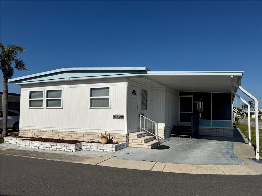 Under contract-accepting backup offers. Beautifully maintained - Beach Home for sale in Pinellas Park, Florida on Beachhouse.com