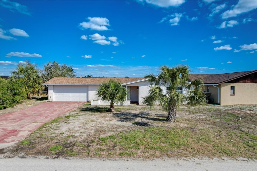This breathtaking waterfront property is a dream come true. The - Beach Home for sale in Hudson, Florida on Beachhouse.com