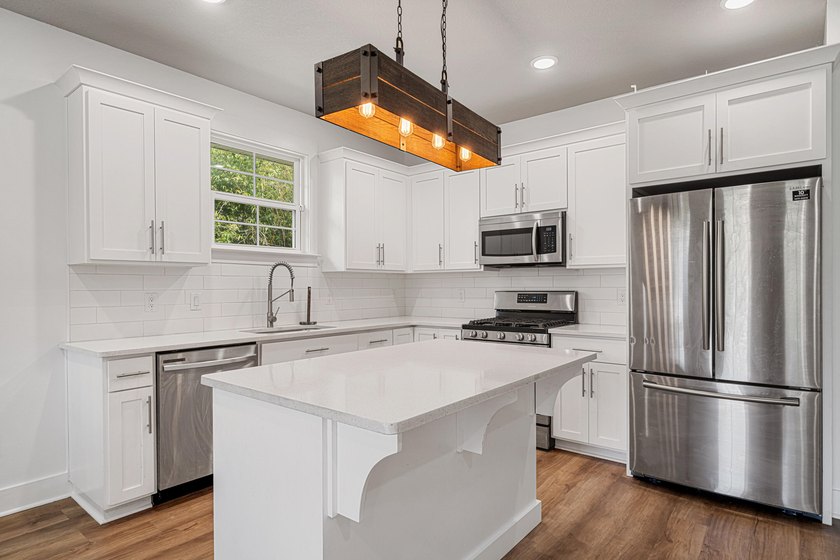 Ideally located in downtown Pensacola, this modern townhome - Beach Townhome/Townhouse for sale in Pensacola, Florida on Beachhouse.com