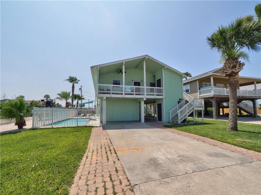 Incredible opportunity to own 2 homes in the heart of Port - Beach Home for sale in Port Aransas, Texas on Beachhouse.com