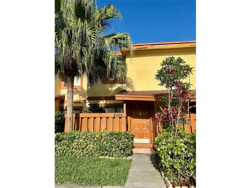 This spacious and bright townhouse with awesome amenities like - Beach Home for sale in Sunrise, Florida on Beachhouse.com