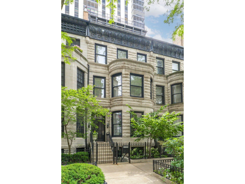 Do not miss this! Best value in the Gold Coast! 5100sf under - Beach Home for sale in Chicago, Illinois on Beachhouse.com