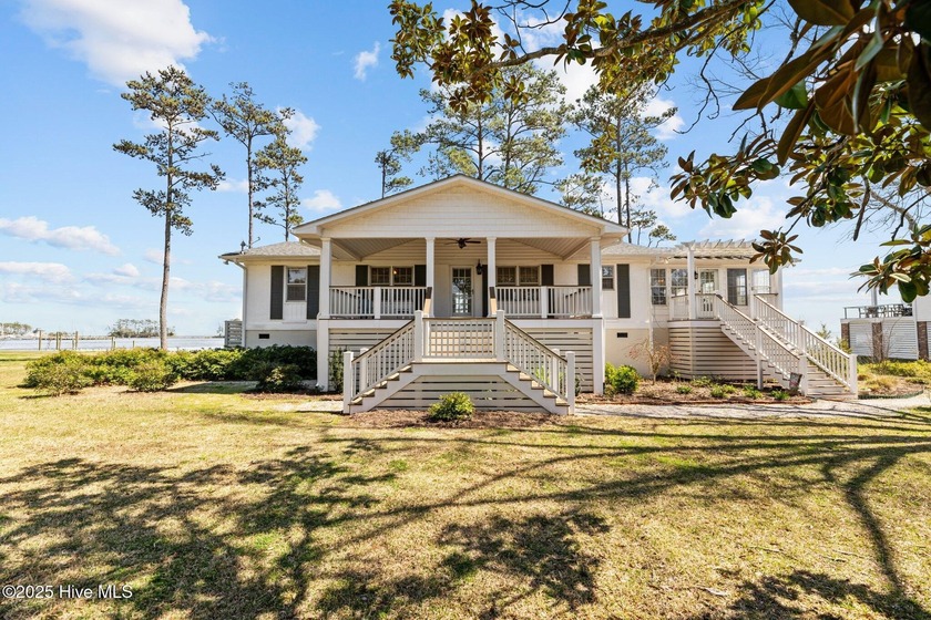 Nestled in the heart of Oriental, NC, this stunning riverfront - Beach Home for sale in Oriental, North Carolina on Beachhouse.com