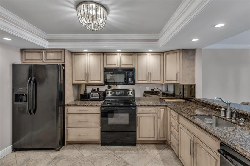 Nicely updated 1 bedroom with 1.5 bathroom condo at the - Beach Condo for sale in Pompano Beach, Florida on Beachhouse.com