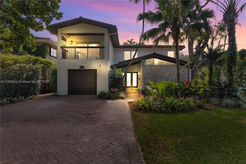 Beautifully updated 4BD/3BA home in the desirable Riviera - Beach Home for sale in Coral Gables, Florida on Beachhouse.com