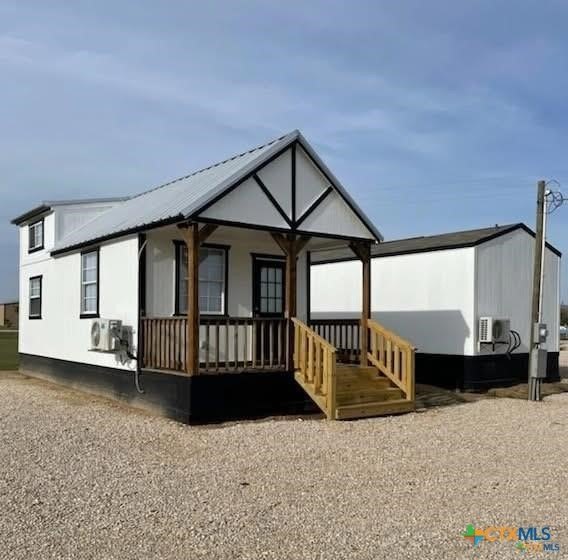 The perfect little half-acre lot (.578) and two tiny home - Beach Home for sale in Matagorda, Texas on Beachhouse.com
