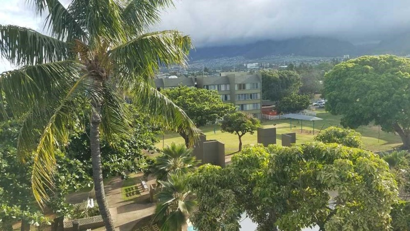 Conveniently located Complex in Central Maui.  2 bedroom, 1.5 - Beach Condo for sale in Kahului, Hawaii on Beachhouse.com