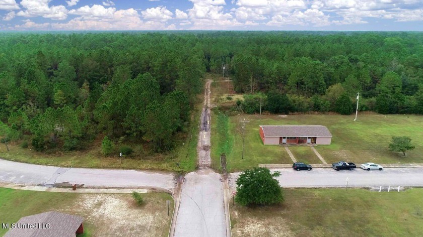 Establish a truly unique and expansive estate on this vacant - Beach Acreage for sale in Gulfport, Mississippi on Beachhouse.com