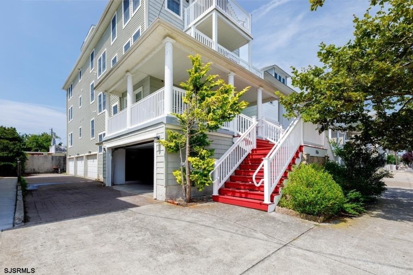 You've got to see this one! BEACH BLOCK, FIRST-FLOOR condo - Beach Condo for sale in Ocean City, New Jersey on Beachhouse.com