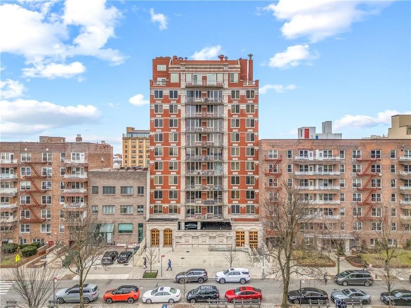 Discover this bright and spacious 2-bedroom, 2-bath condo in a - Beach Condo for sale in Brooklyn, New York on Beachhouse.com