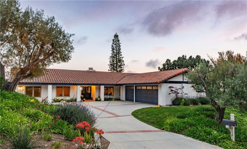 Pull out your wish list - this house checks all the boxes! - Beach Home for sale in Rancho Palos Verdes, California on Beachhouse.com
