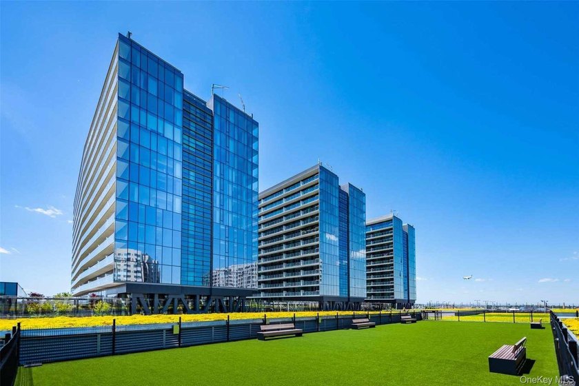 Welcome to this spacious rear-facing 1 Bedroom + Alcove, 1 - Beach Condo for sale in Flushing, New York on Beachhouse.com
