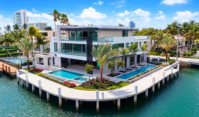 Set on a coveted point lot within the exclusive Harbor Beach - Beach Home for sale in Fort Lauderdale, Florida on Beachhouse.com