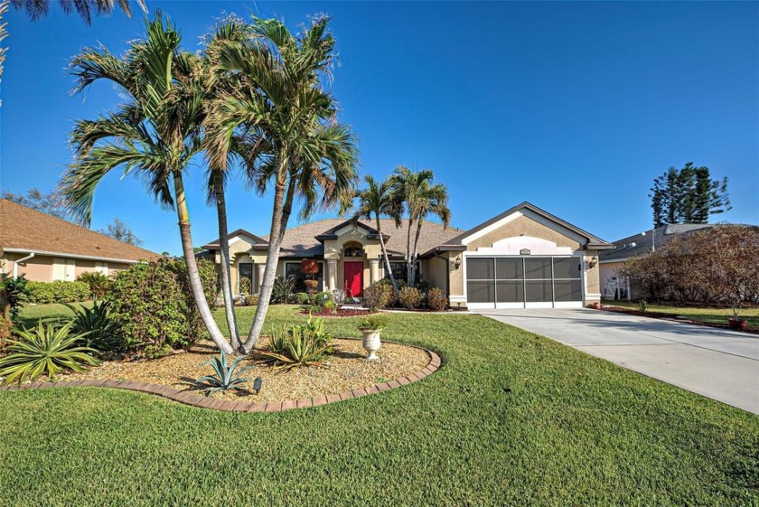 Discover your slice of Florida paradise in this exquisite - Beach Home for sale in Rotonda West, Florida on Beachhouse.com