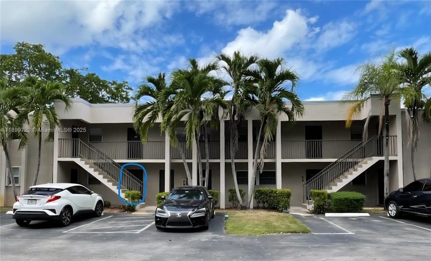 Beautiful & very large 1/1.5 in the heart of Davie! 1st floor - Beach Condo for sale in Davie, Florida on Beachhouse.com
