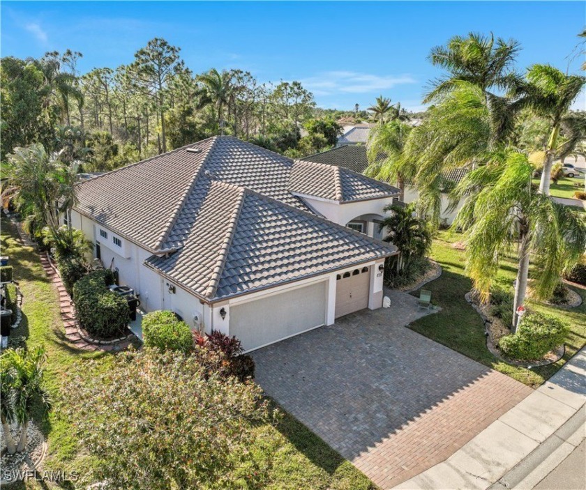 A must see fantastic pool home in Herons Glen. This home will - Beach Home for sale in North Fort Myers, Florida on Beachhouse.com