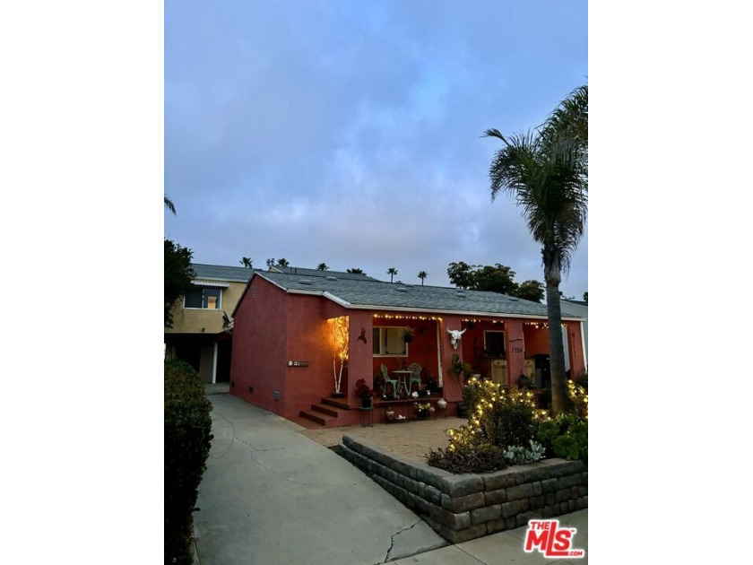 1724 Broadway in Oceanside, California, is a multi-family - Beach Home for sale in Oceanside, California on Beachhouse.com
