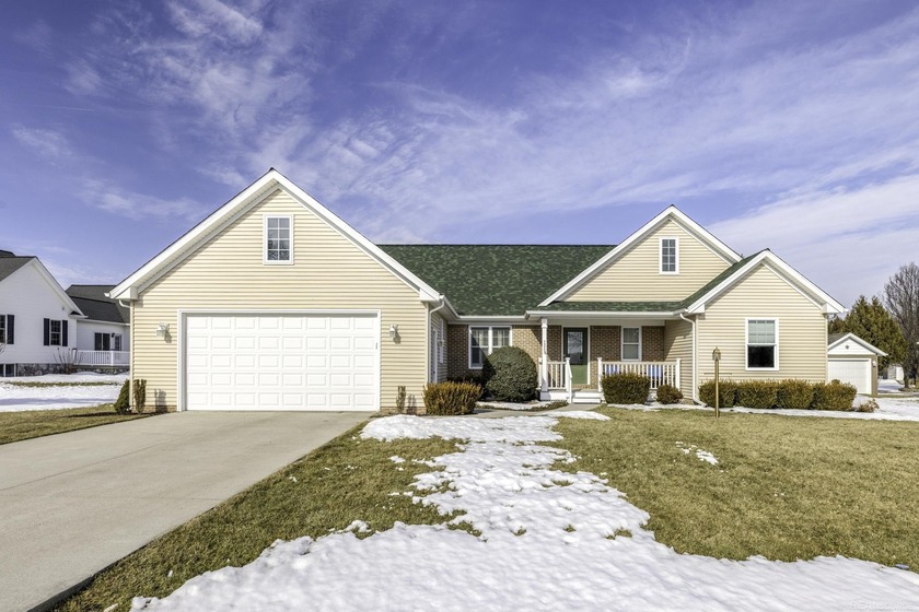 GREENBUSH LANE in the Village of Lexington! Welcome Home to this - Beach Home for sale in Lexington, Michigan on Beachhouse.com