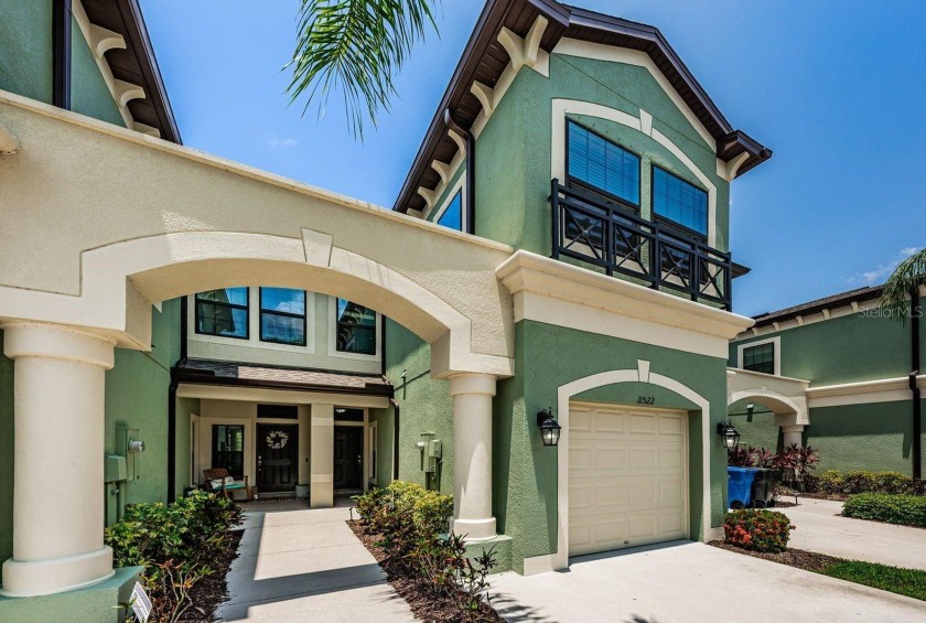 Beautiful contemporary townhome in a gated community of West - Beach Townhome/Townhouse for sale in Tampa, Florida on Beachhouse.com