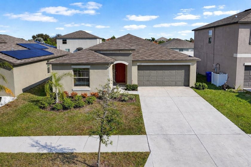 One or more photo(s) has been virtually staged. Over $20,000 has - Beach Home for sale in Ruskin, Florida on Beachhouse.com