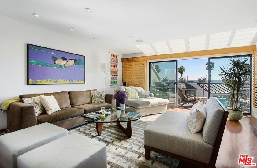An incredible opportunity to own a stunning ocean-view townhome - Beach Condo for sale in Santa Monica, California on Beachhouse.com