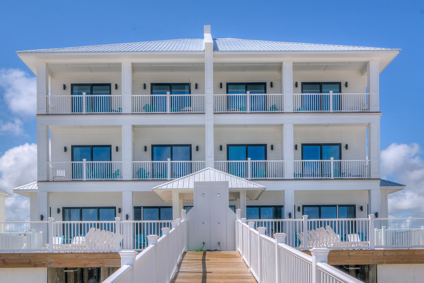 *Seaside East* 12 br, Sleeps 40, Private Pool, GULF FRONT - Beach Vacation Rentals in Gulf Shores, Alabama on Beachhouse.com