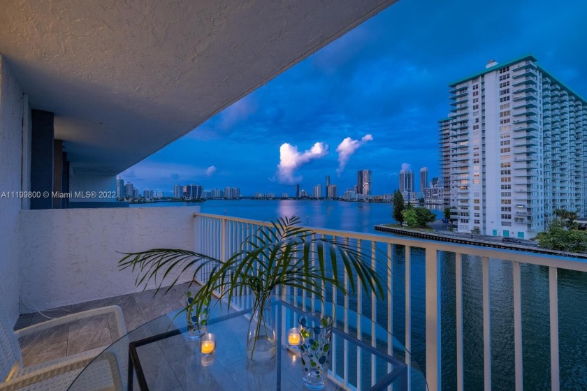 Paradise awaits you in Eastern Shores! With updates galore and a - Beach Condo for sale in North  Miami  Beach, Florida on Beachhouse.com