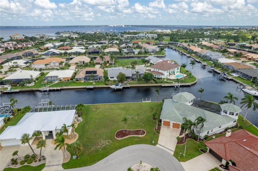 This is a wonderful waterfront location in Punta Gorda Isles - Beach Lot for sale in Punta Gorda, Florida on Beachhouse.com