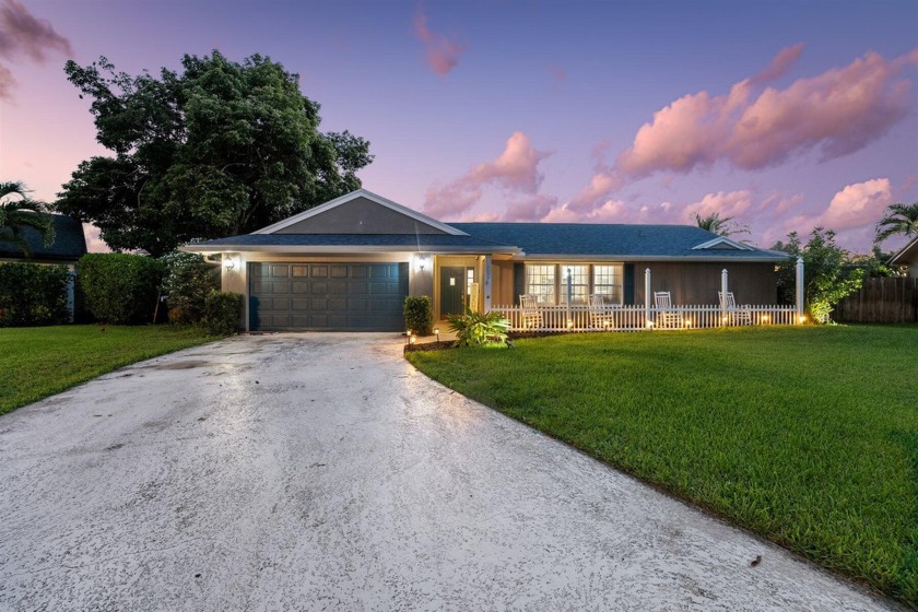 NEWER ROOF! NEWER AC! NEWER UPGRADED ELECTRICAL PANEL! NEWER - Beach Home for sale in Wellington, Florida on Beachhouse.com